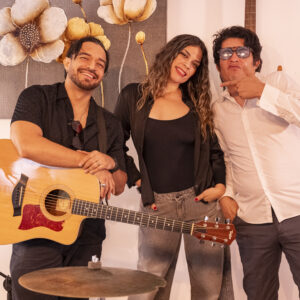 Luna Acústico Trío